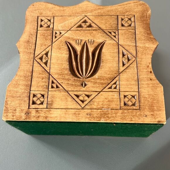 Vintage Carved Wood Napkin Holder - Picture 3 of 5